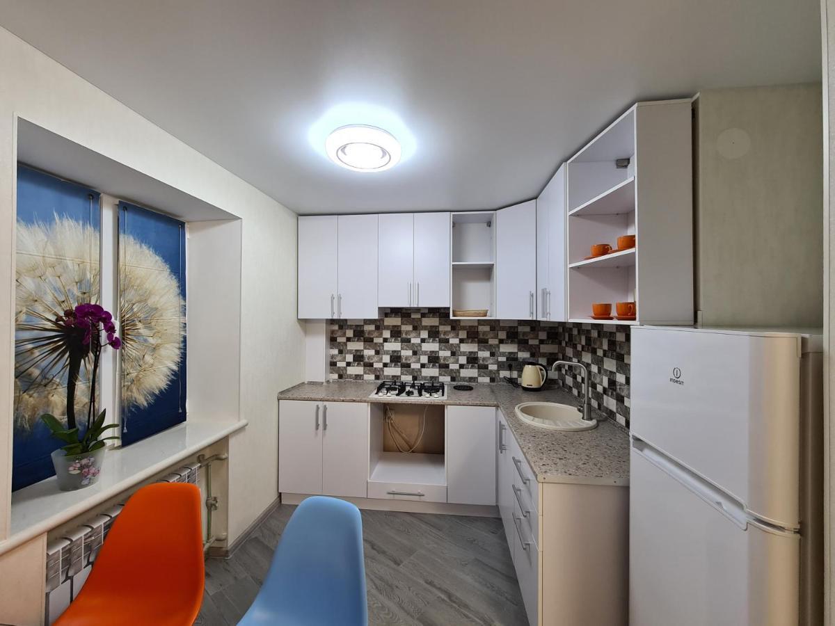 Central Park Apartment Kherson Exterior photo