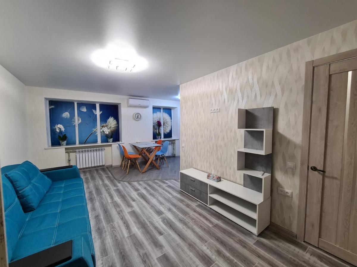Central Park Apartment Kherson Exterior photo